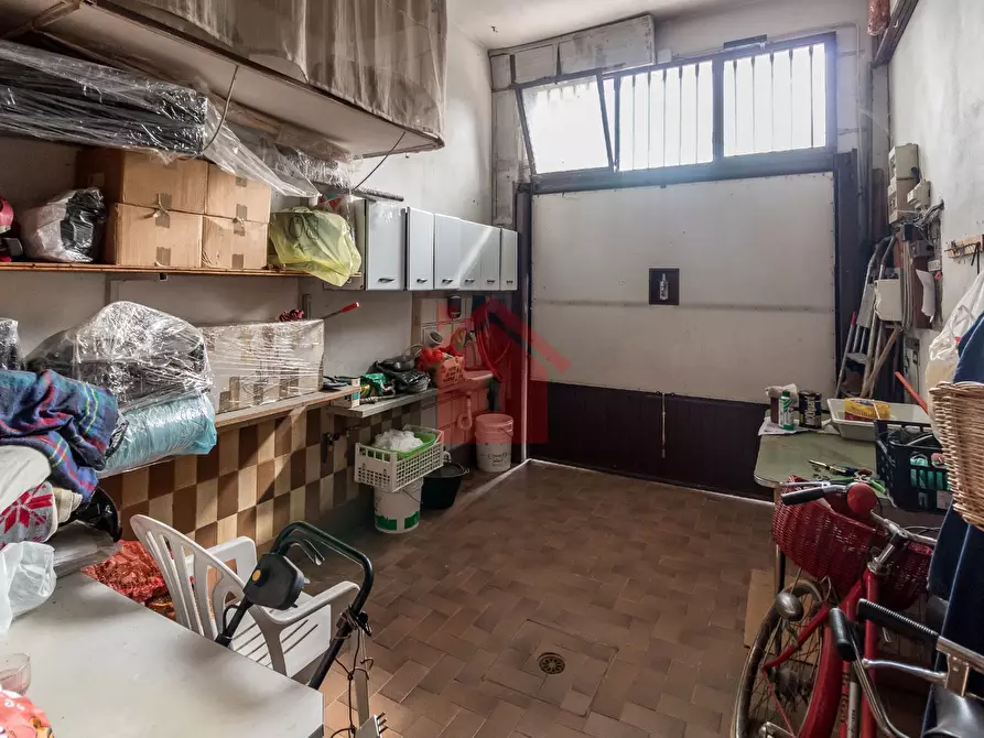 Immagine 32 di Villa in vendita  in Via Giuseppe Campana, 4 a Carpi