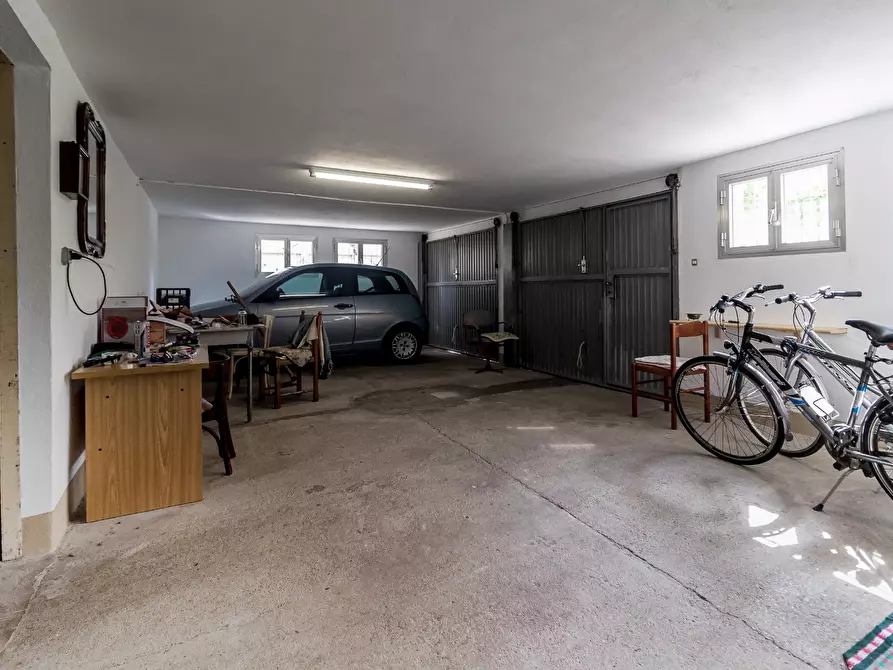 Immagine 24 di Villa in vendita  a Novi Di Modena