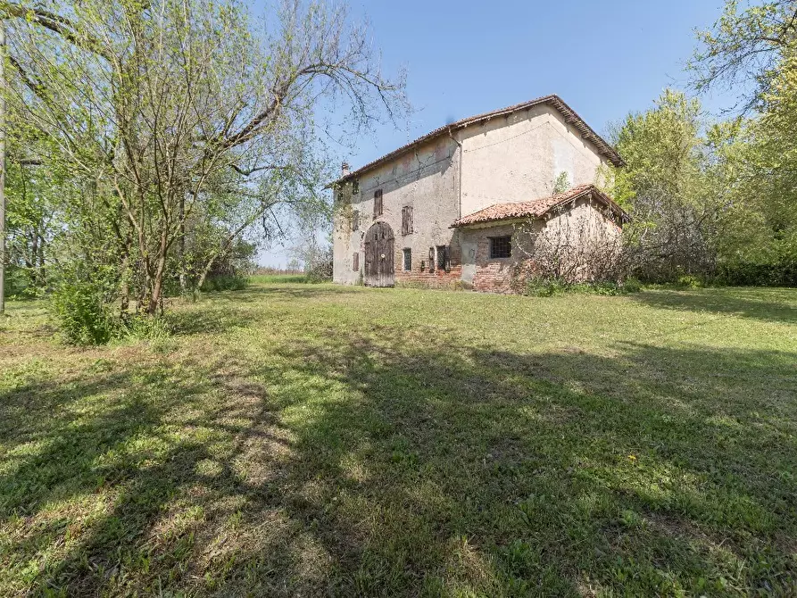 Immagine 6 di Rustico / casale in vendita  a Carpi