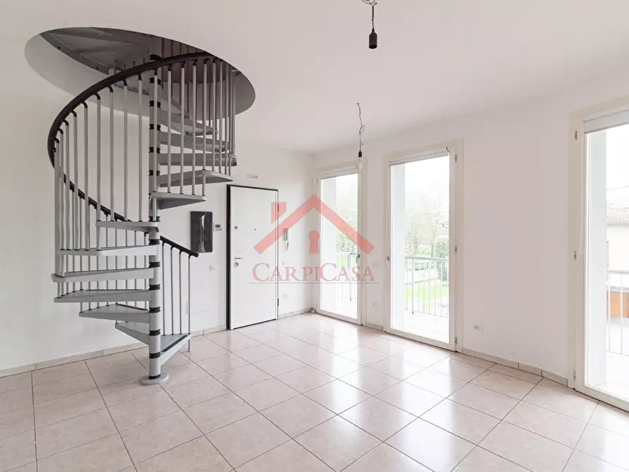 Immagine 9 di Villa in vendita  a Novi Di Modena