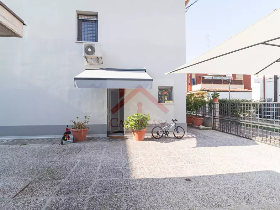 Immagine 7 di Villa in vendita  in via Arturo marchi, 20 a Carpi