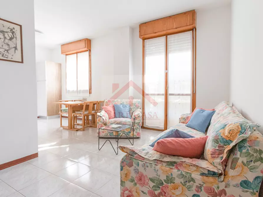 Immagine 1 di Appartamento in vendita  in Via Carlo Marx, 67 a Carpi