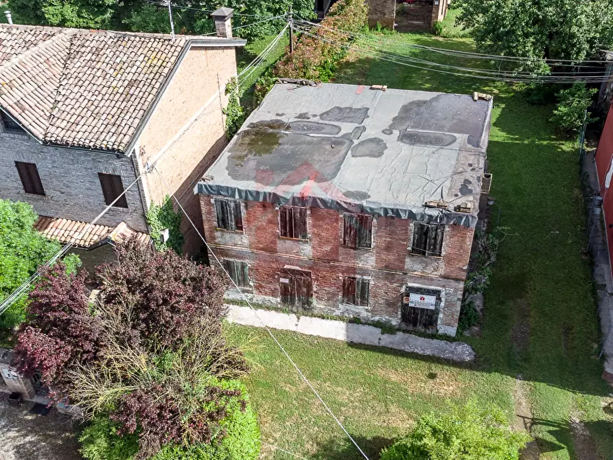 Immagine 2 di Rustico / casale in vendita  in Via Barberi, 28 a Novi Di Modena