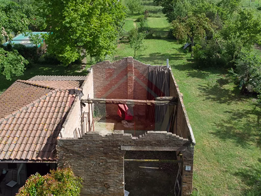 Immagine 4 di Rustico / casale in vendita  in Via Barberi, 28 a Novi Di Modena