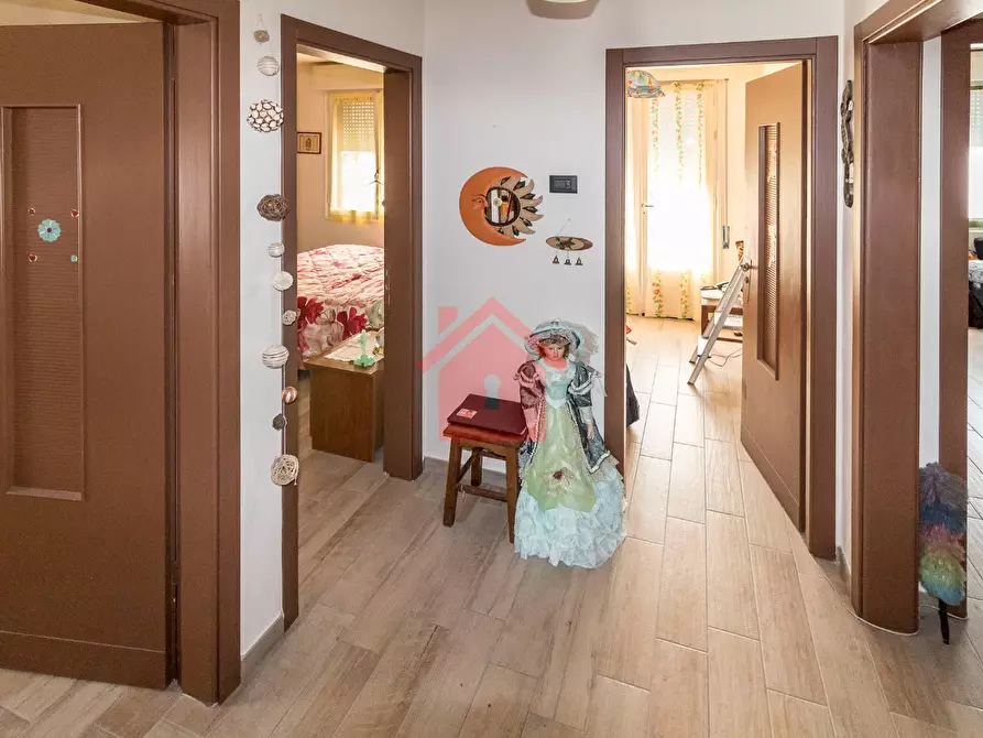 Immagine 10 di Villa in vendita  a Novi Di Modena