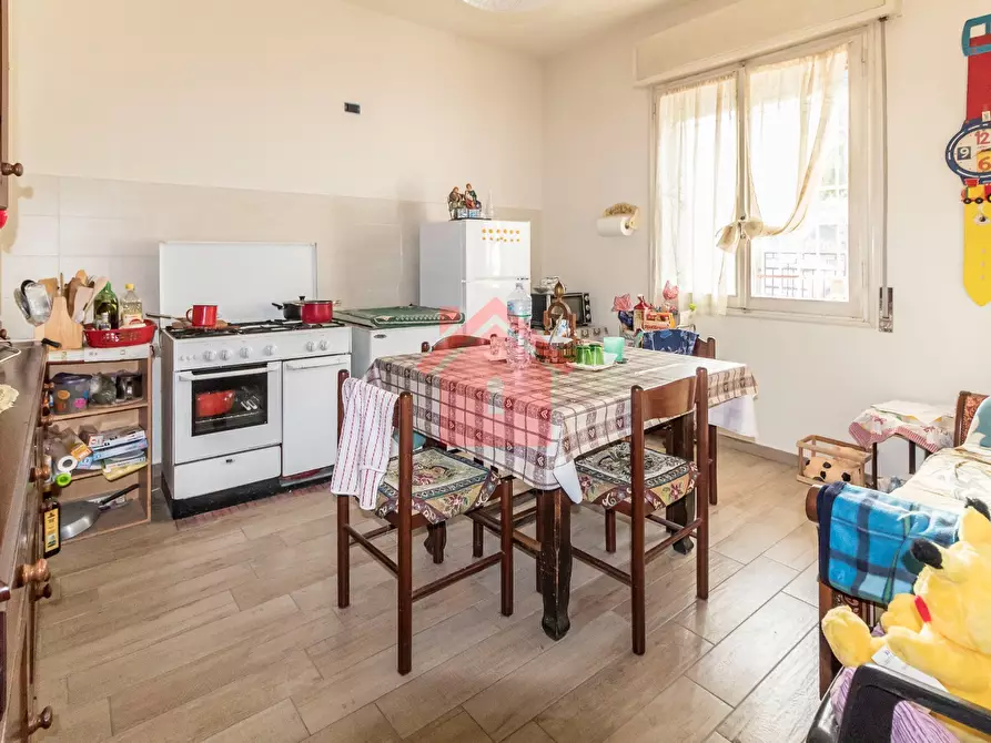 Immagine 5 di Villa in vendita  a Novi Di Modena