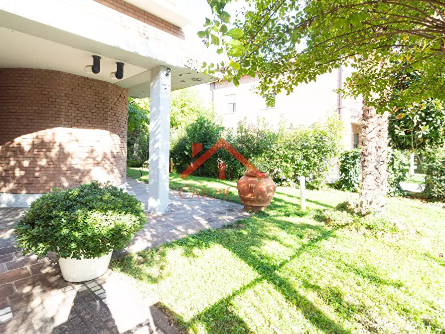 Immagine 41 di Appartamento in vendita  in Via Francesco Saverio Nitti, 19 a Carpi