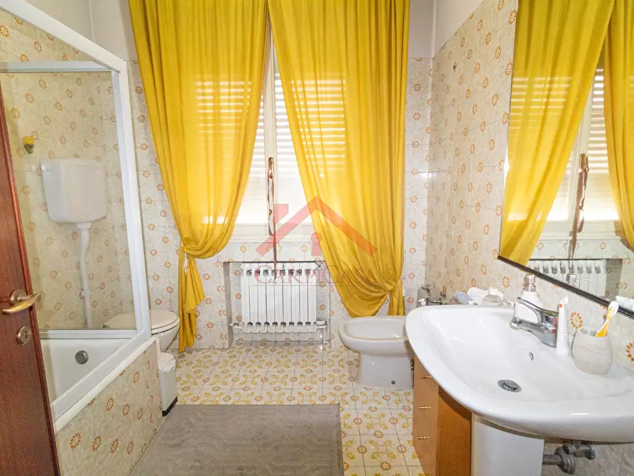 Immagine 60 di Appartamento in vendita  in Via Francesco Saverio Nitti, 19 a Carpi