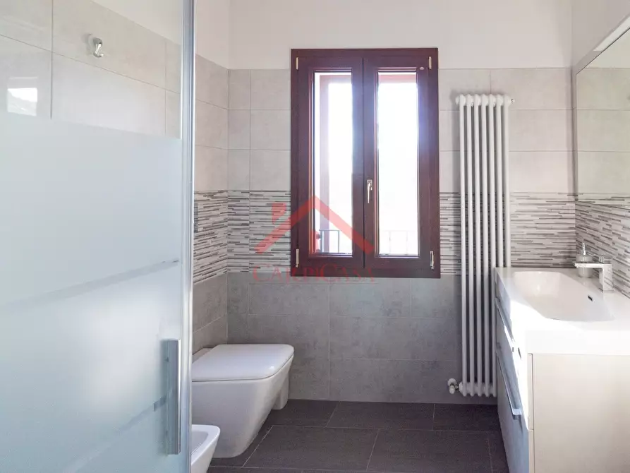 Immagine 19 di Appartamento in vendita  in Via Roma, 12 a Carpi