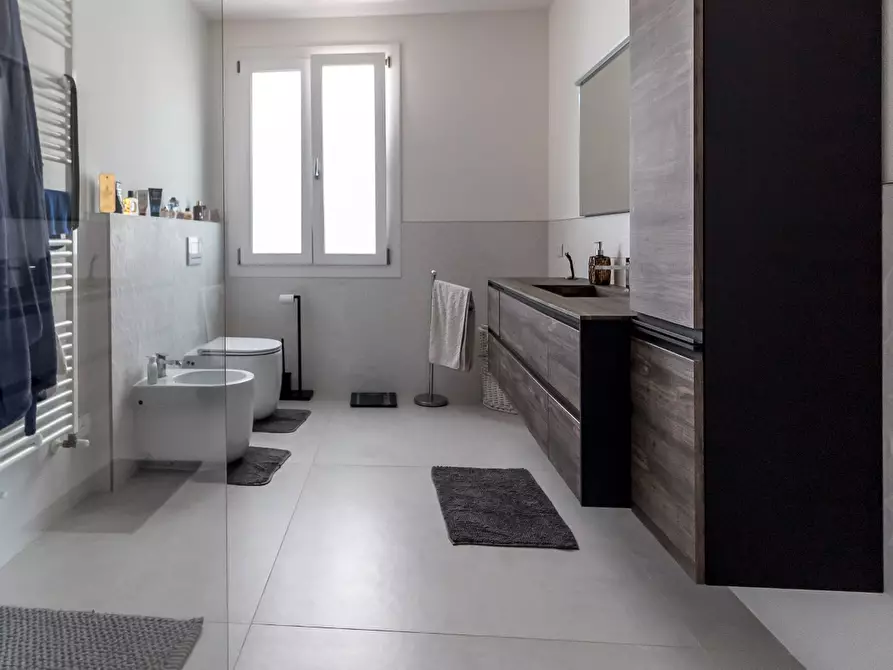 Immagine 22 di Villa in vendita  a Carpi