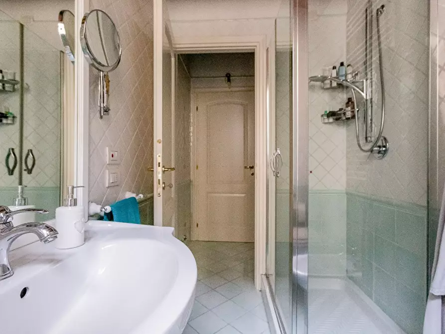 Immagine 9 di Appartamento in vendita  a Carpi