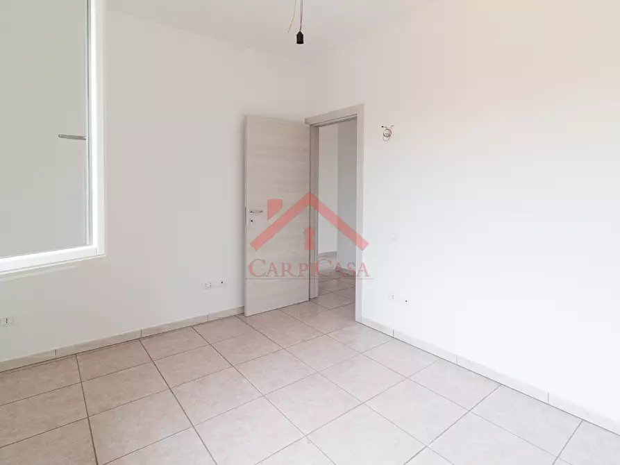 Immagine 9 di Appartamento in vendita  a Novi Di Modena