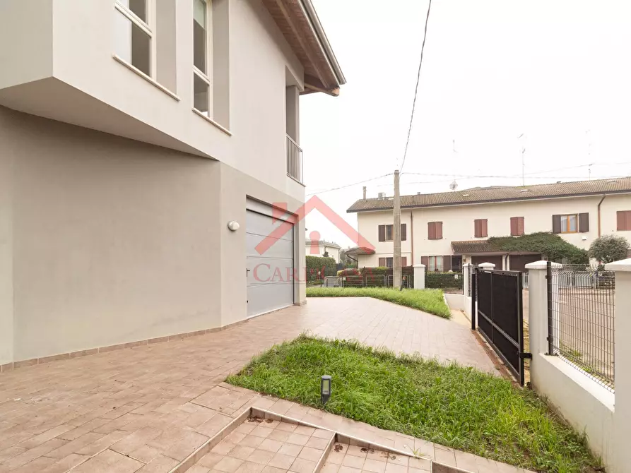 Immagine 20 di Appartamento in vendita  a Novi Di Modena