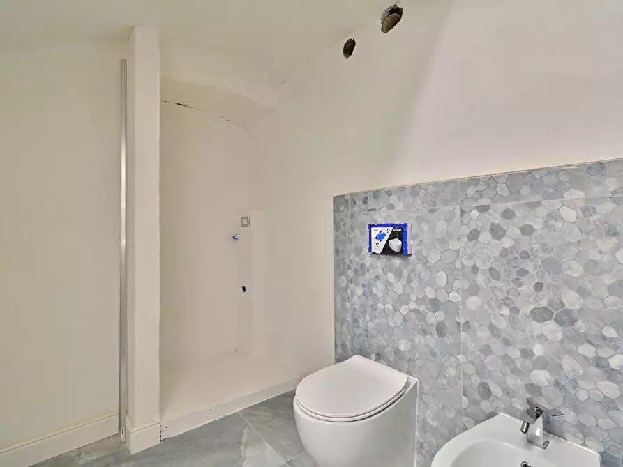 Immagine 21 di Appartamento in vendita  a Alassio