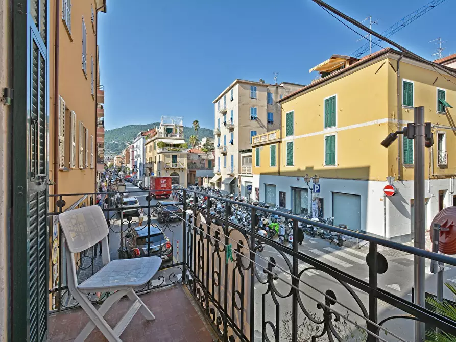Immagine 26 di Appartamento in vendita  a Alassio