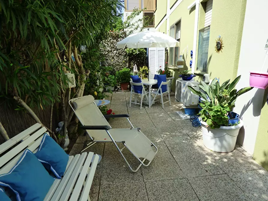 Immagine 25 di Appartamento in vendita  in Via Via Genova, 11 a Andora