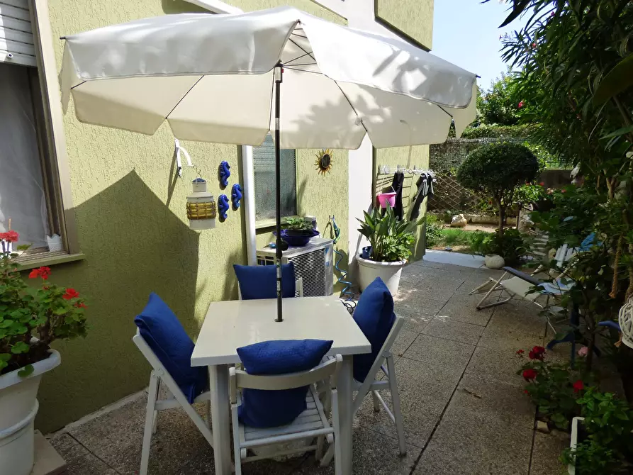 Immagine 24 di Appartamento in vendita  in Via Via Genova, 11 a Andora