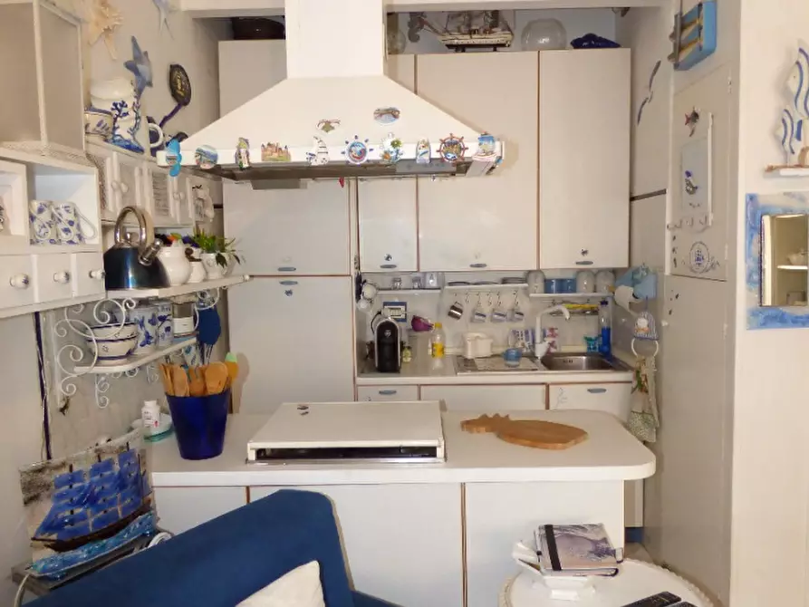 Immagine 6 di Appartamento in vendita  in Via Via Genova, 11 a Andora