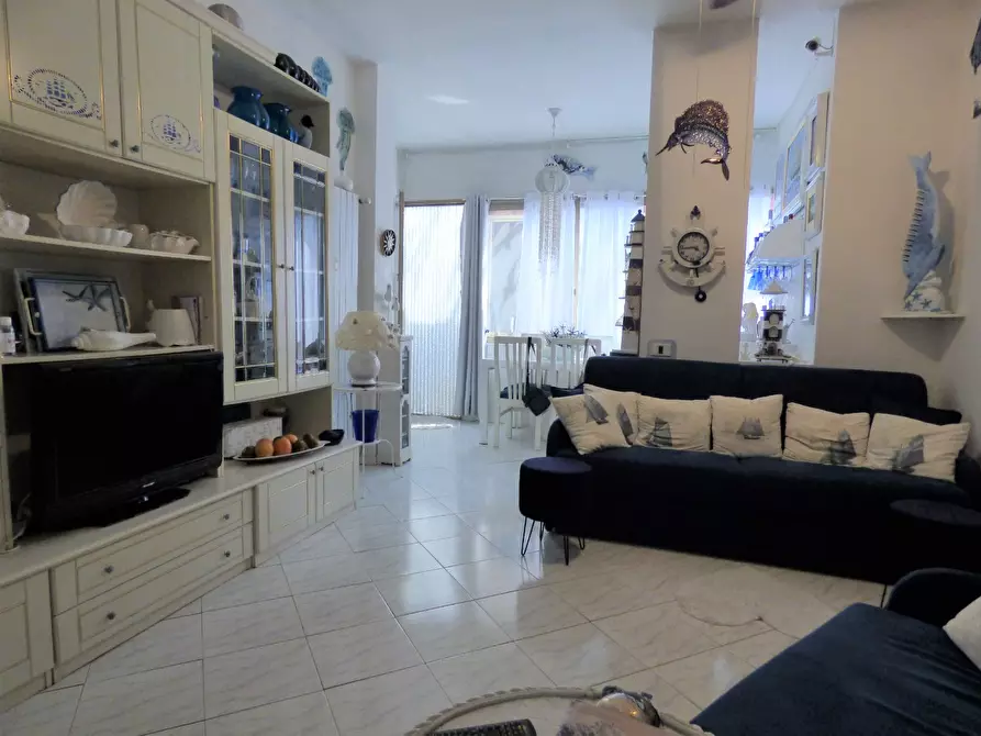 Immagine 4 di Appartamento in vendita  in Via Via Genova, 11 a Andora