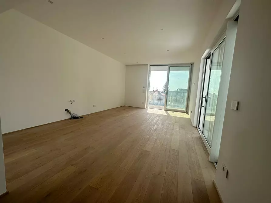 Immagine 2 di Appartamento in vendita  a Alassio