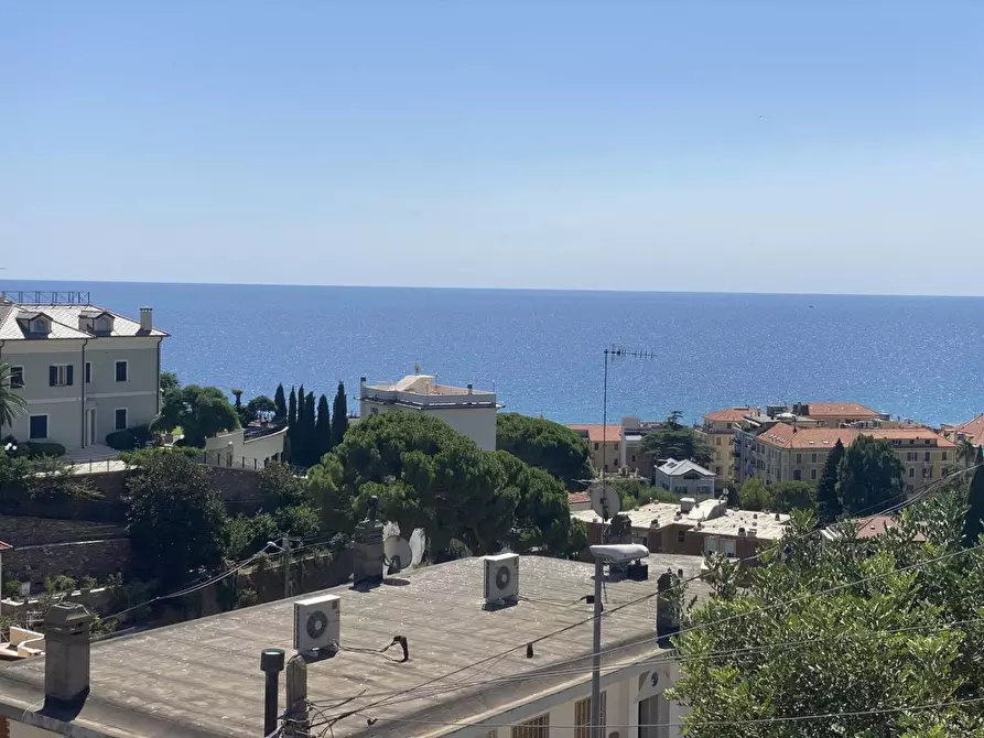 Immagine 13 di Villa in vendita  a Alassio