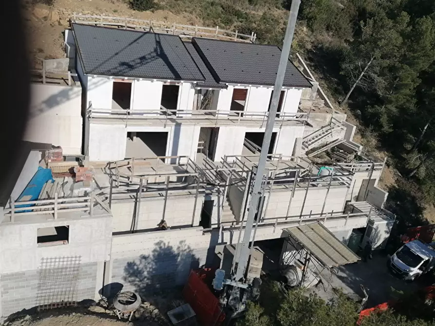 Immagine 5 di Villa in vendita  a Badalucco