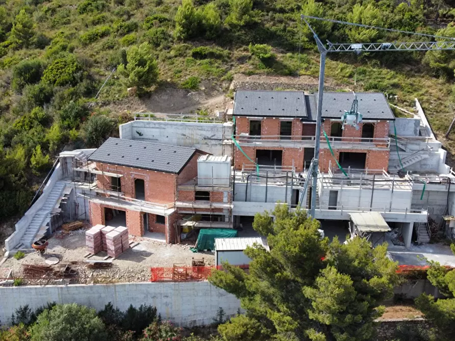 Immagine 4 di Villa in vendita  a Badalucco