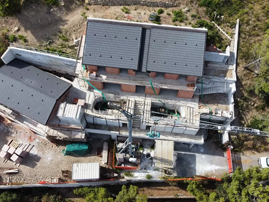 Immagine 3 di Villa in vendita  a Badalucco