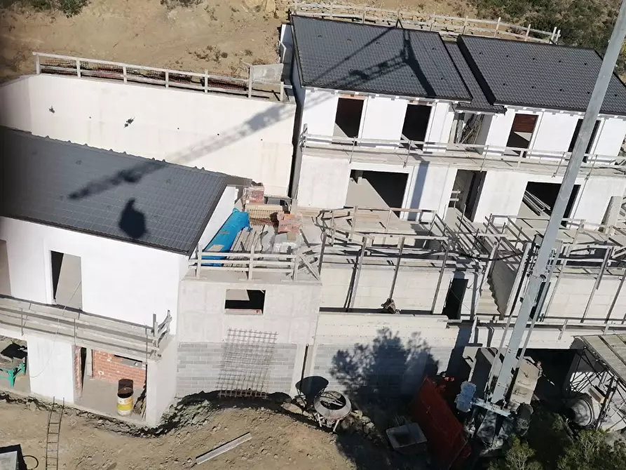 Immagine 6 di Villa in vendita  a Badalucco