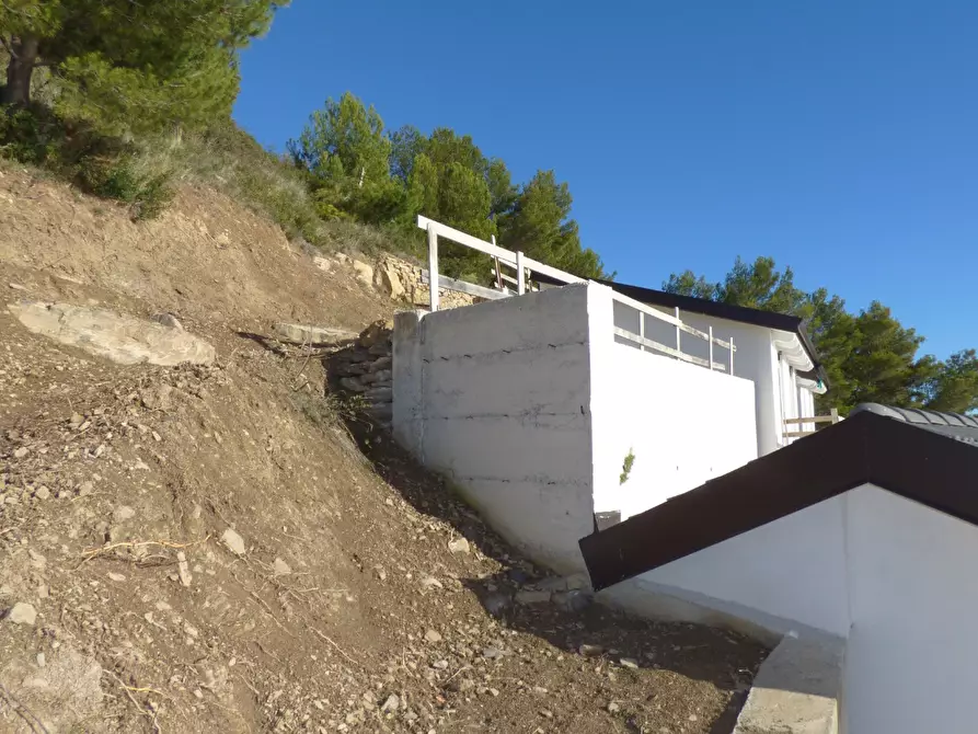 Immagine 19 di Villa in vendita  a Badalucco