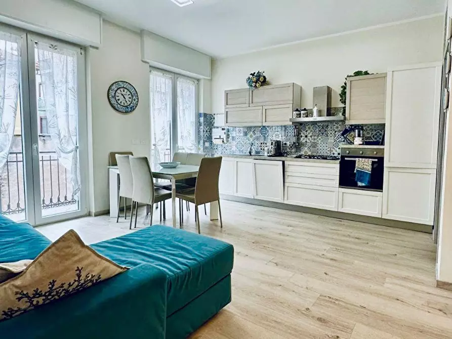 Immagine 2 di Appartamento in vendita  a Alassio