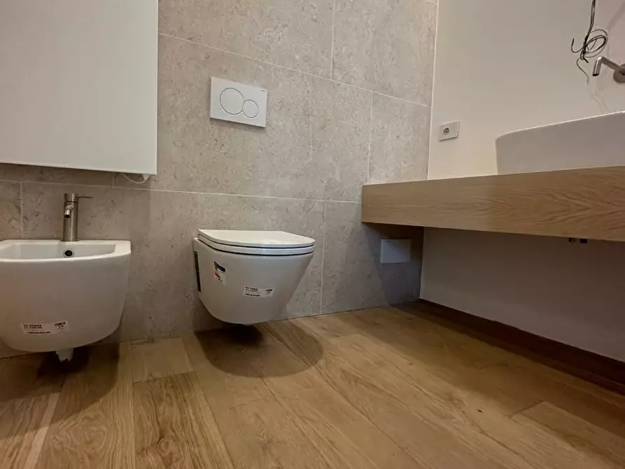 Immagine 11 di Appartamento in vendita  a Alassio