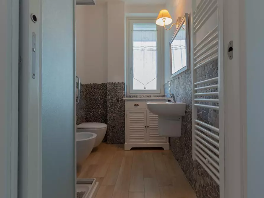 Immagine 5 di Villa in vendita  a Alassio