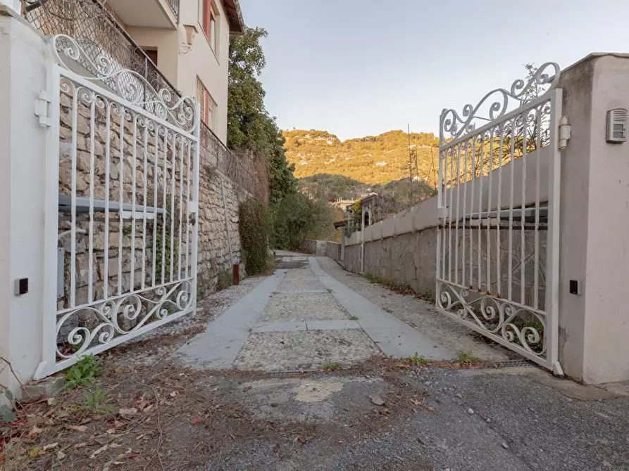 Immagine 13 di Villa in vendita  a Alassio