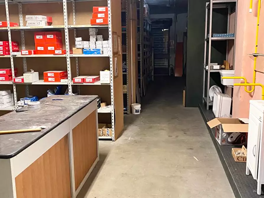 Immagine 4 di Negozio in affitto  in Viale A. Moro, 103 a San Giovanni Teatino