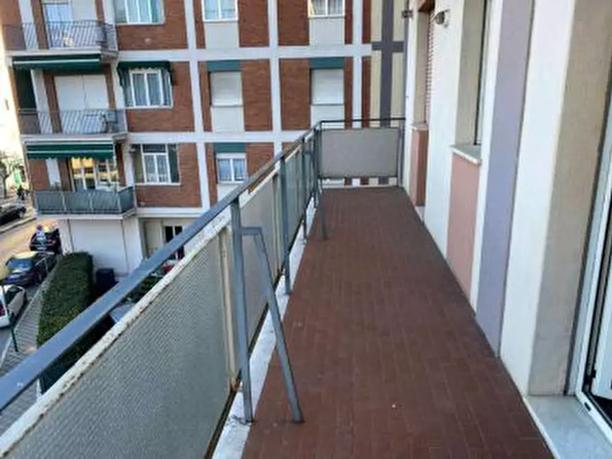 Immagine 15 di Ufficio in affitto  in Via Silvio Pellico a Pescara