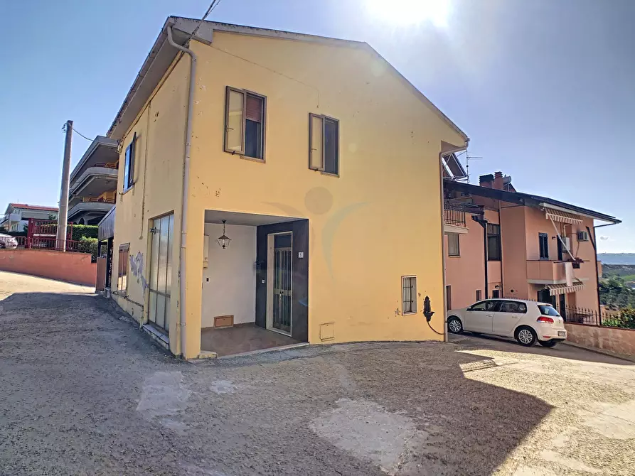 Immagine 2 di Appartamento in vendita  a Pianella