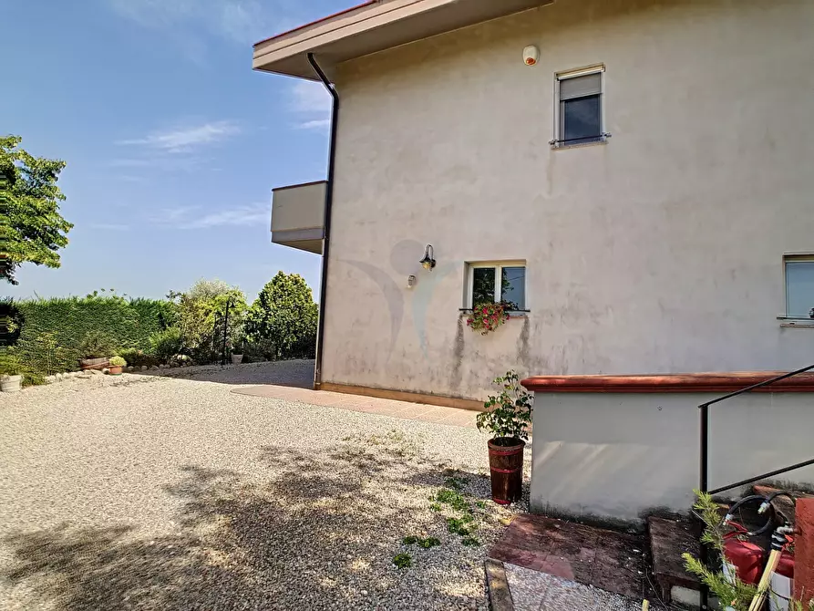 Immagine 2 di Appartamento in vendita  a Città Sant'angelo