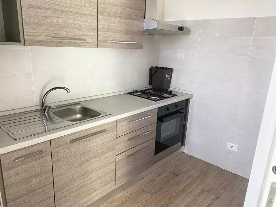 Immagine 4 di Appartamento in vendita  in Viale Torre Costiera, 6 a Città Sant'angelo