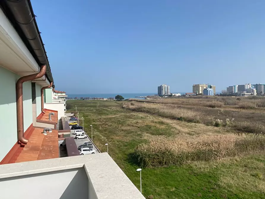 Immagine 15 di Appartamento in vendita  in Viale Torre Costiera, 6 a Città Sant'angelo