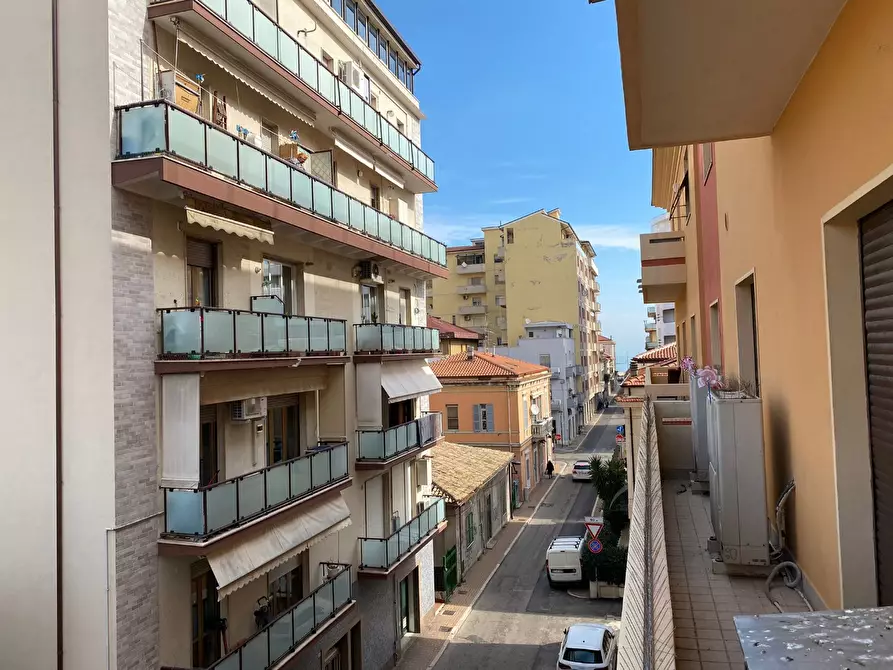 Immagine 13 di Ufficio in affitto  in Via F. de Sanctis, 14 a Pescara