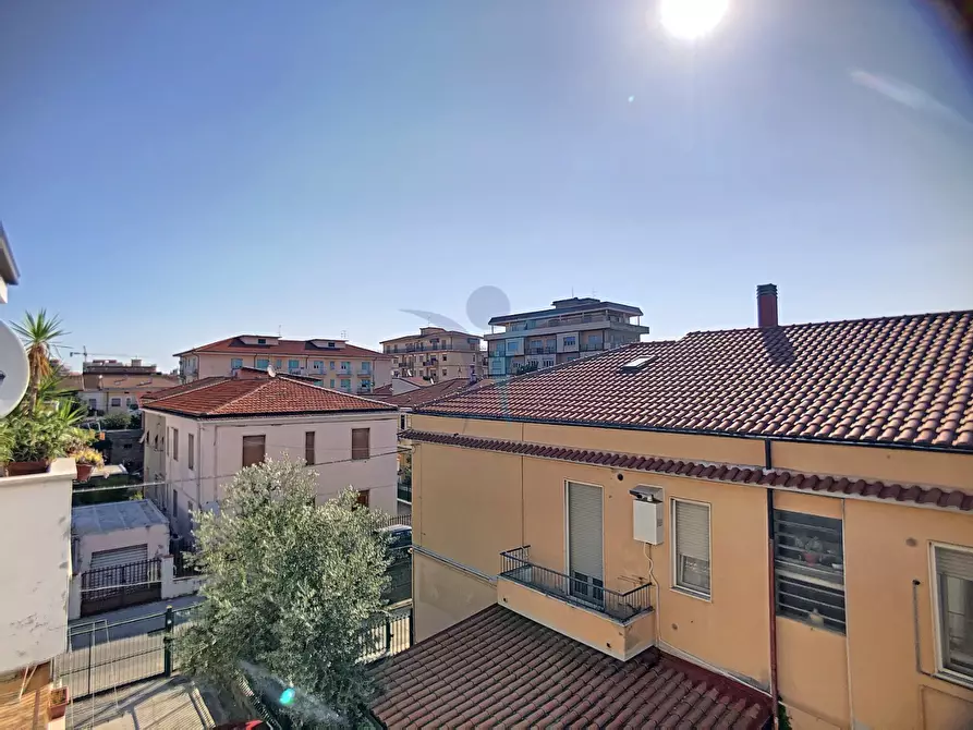 Immagine 2 di Appartamento in vendita  in Via Vella, 13 a Pescara