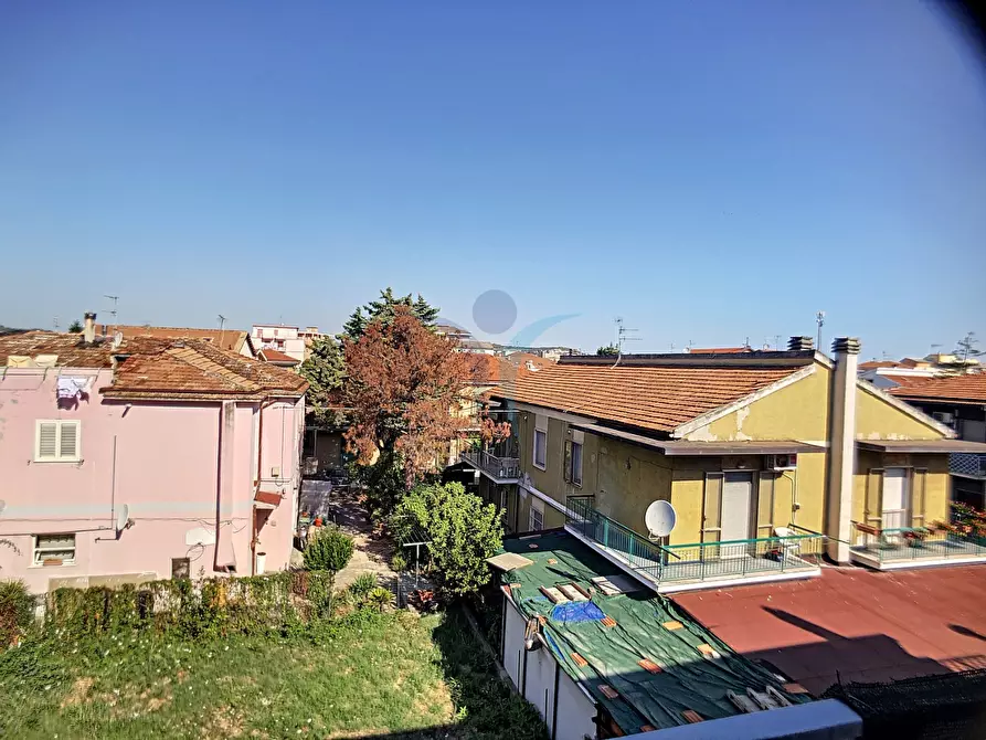 Immagine 10 di Appartamento in vendita  in Via Vella, 13 a Pescara