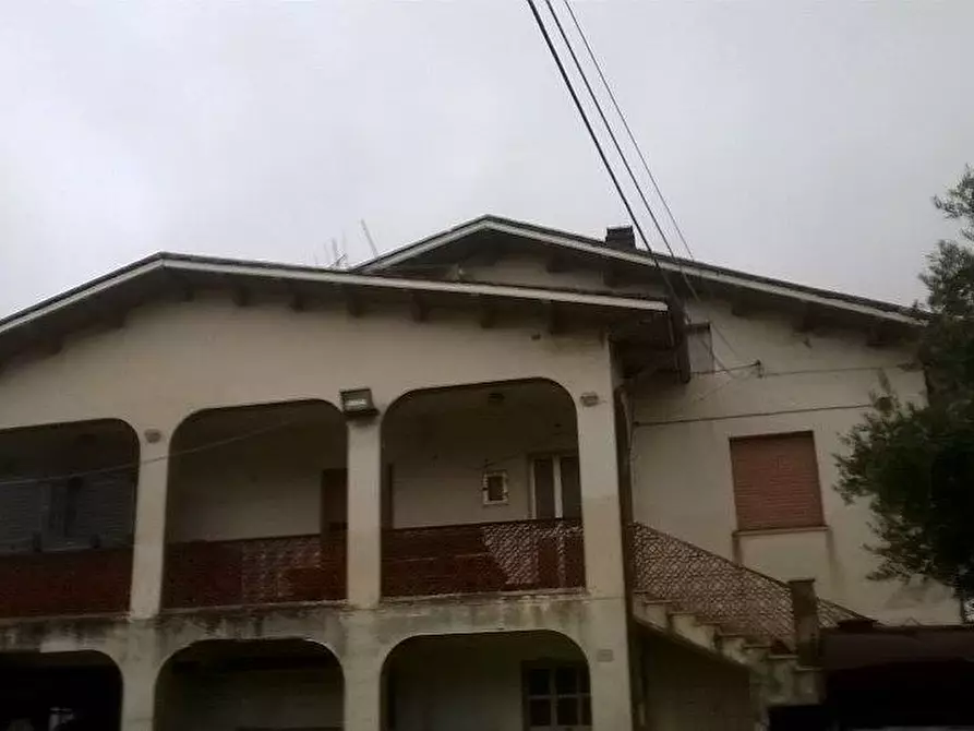 Immagine 2 di Rustico / casale in vendita  a Moscufo