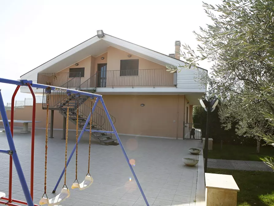 Immagine 3 di Rustico / casale in vendita  a Moscufo