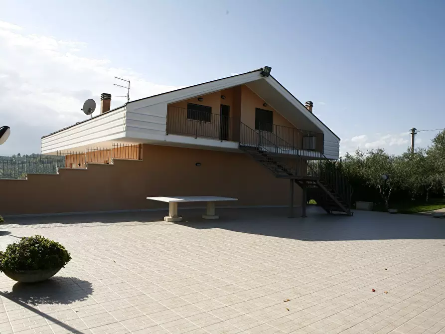 Immagine 16 di Rustico / casale in vendita  a Moscufo