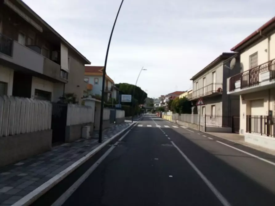 Immagine 2 di Negozio in affitto  in Via Abruzzo, 20 a Montesilvano