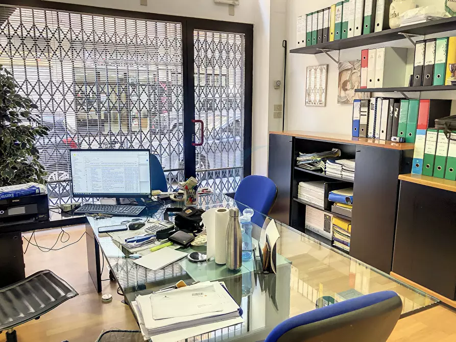 Immagine 6 di Ufficio in affitto  a Pescara