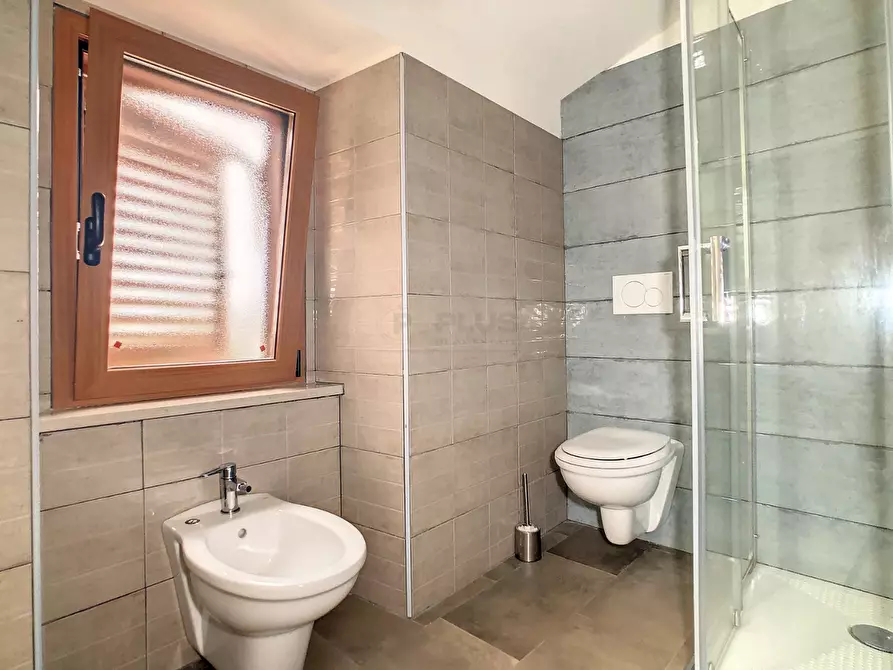 Immagine 18 di Appartamento in vendita  a Collecorvino