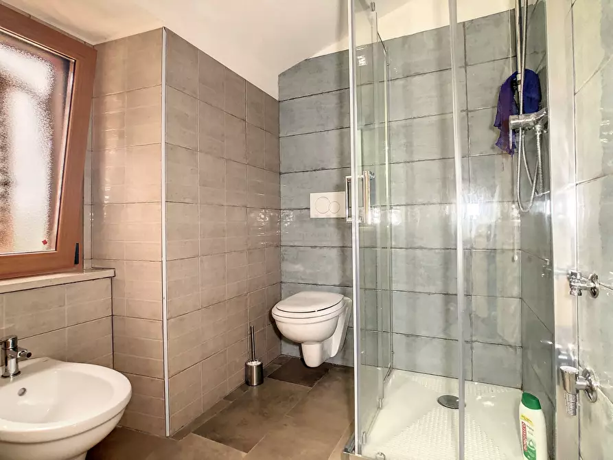 Immagine 19 di Appartamento in vendita  a Collecorvino